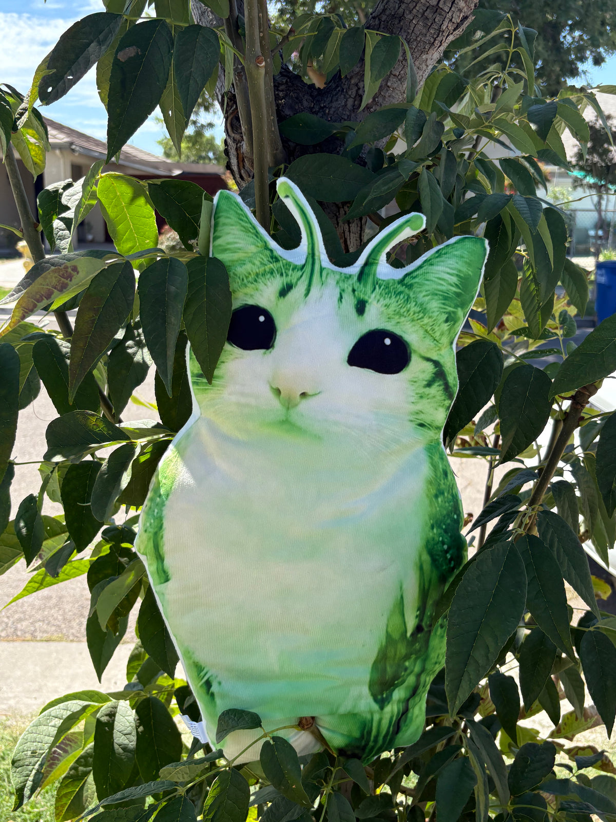 Jumbo alien meowl plush