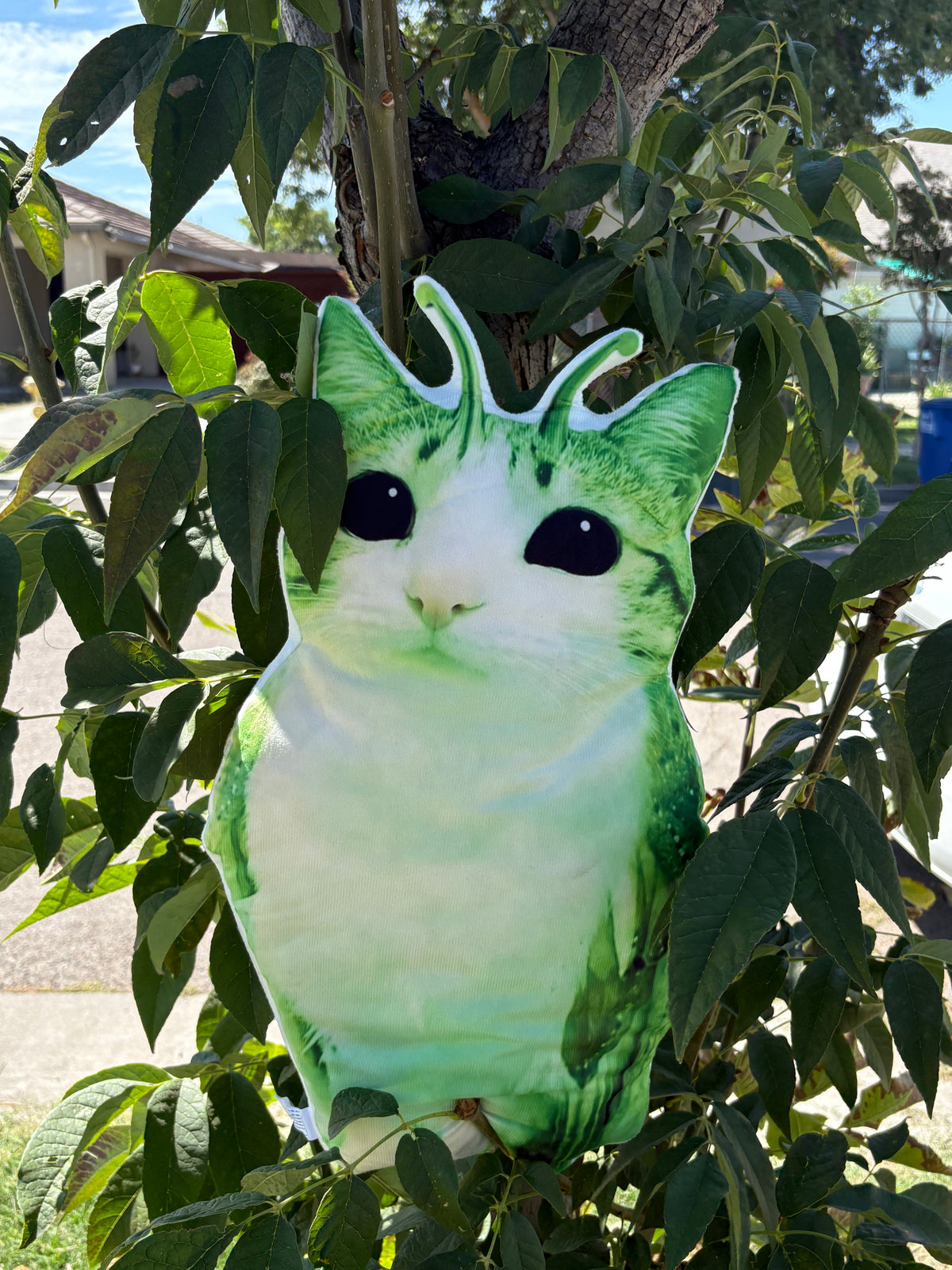 Jumbo alien meowl plush